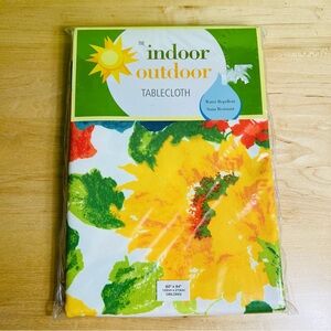 The indoor outdoor tablecloth water repellent stain resistant 60”X84”